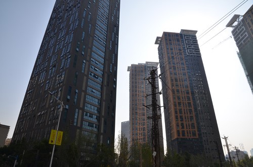 金尚俊園采用綠舟2合1彩色瓷磚膠