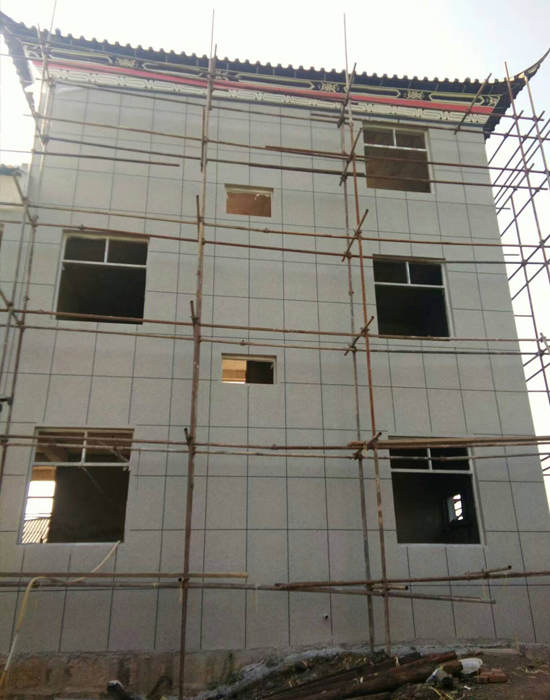 云南省麗江永勝自建房采用綠舟外墻膩?zhàn)臃?/></p><p><br/></p><p style=