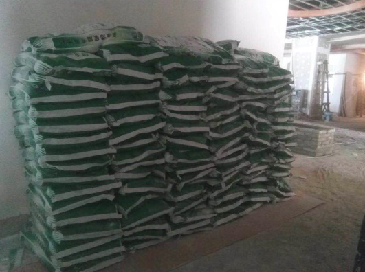 中性內(nèi)墻膩子粉